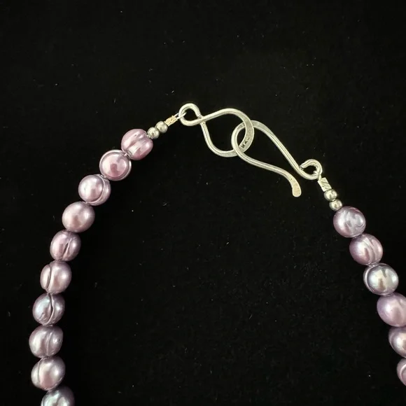 NWOT Purple Freshwater Pearl, Amethyst & Shell Necklace - Picture 5 of 8